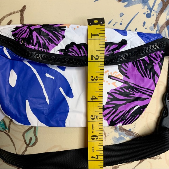 Aloha Collection Mini Hip Bag in Pape'ete / Beach Fannypack - NWT - Picture 12 of 12